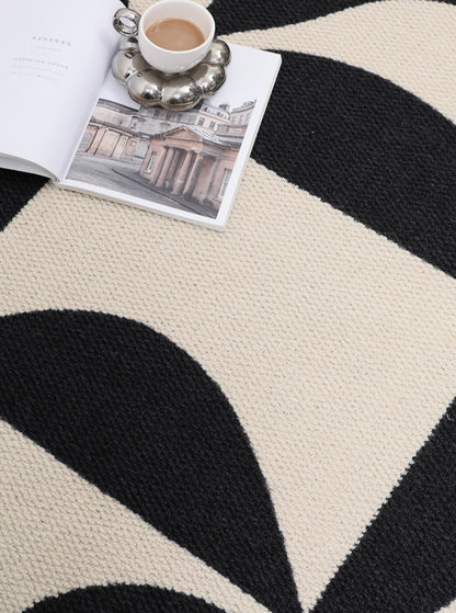 「Artistry in Black & White」 -De stijl Natural Wool Rug